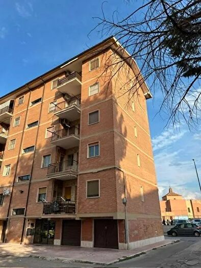 Appartamento quadrilocale in vendita in Via Luigi Obertj, Foggia