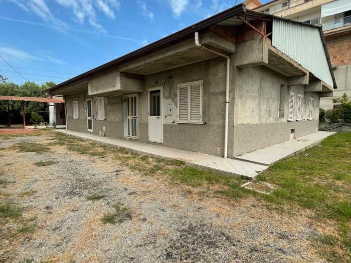 Casa con 6 locali in vendita in Corso Malta, Corica, Amantea