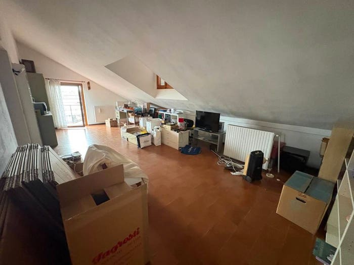 Casa trilocale in vendita in Infrangibile, Piacenza