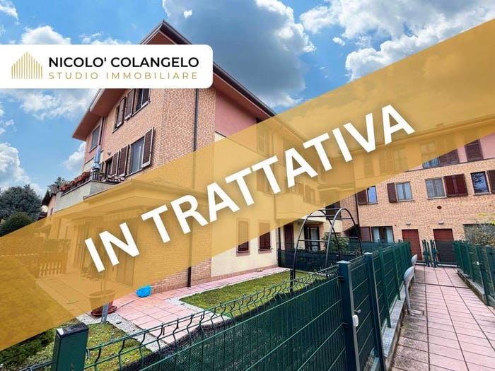 Appartamento trilocale in vendita in Via Giosuè Carducci, Centro, Caronno Pertusella