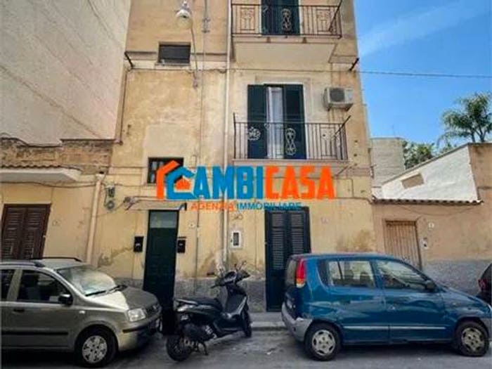 Appartamento trilocale in vendita in Neighbourhood Arenella, Arenella, Palermo