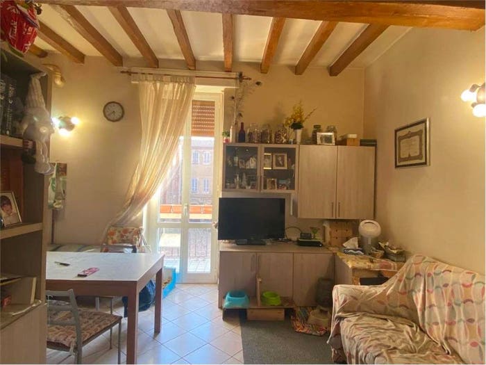 Appartamento quadrilocale in vendita in Via San Giovanni, Centro Storico, Piacenza