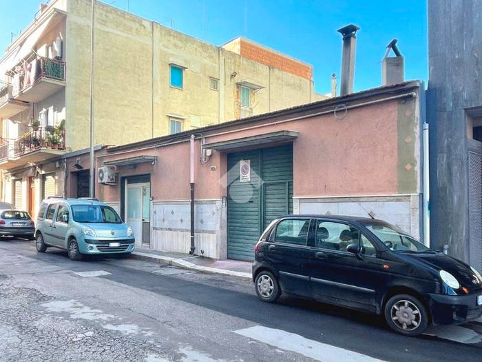 Casa con 6 locali in vendita in Via luigi dicuonzo, Settefrati, Barletta