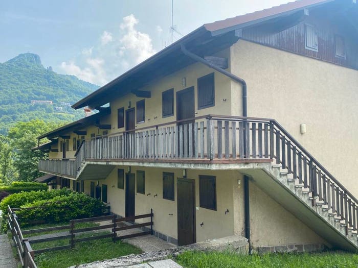 Appartamento bilocale in vendita in Via Piano Ama, Ama, Aviatico