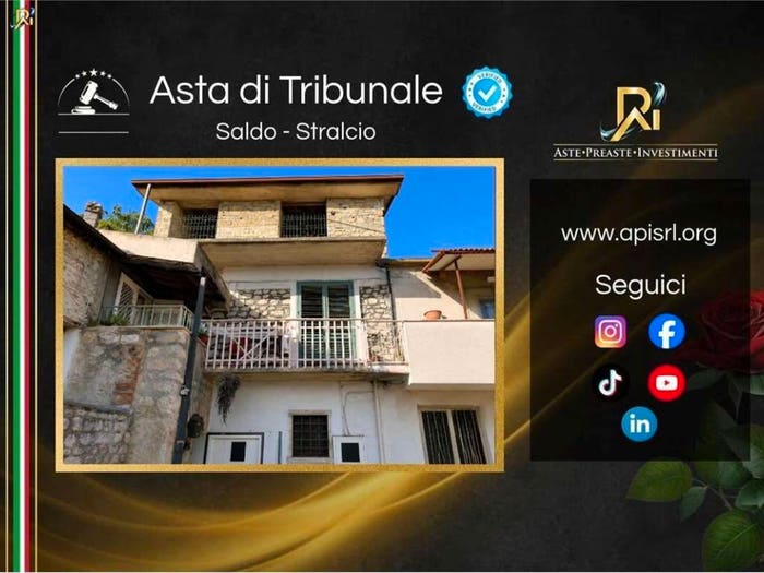 Appartamento quadrilocale in vendita in Via mantelli, Centro, Vitulano