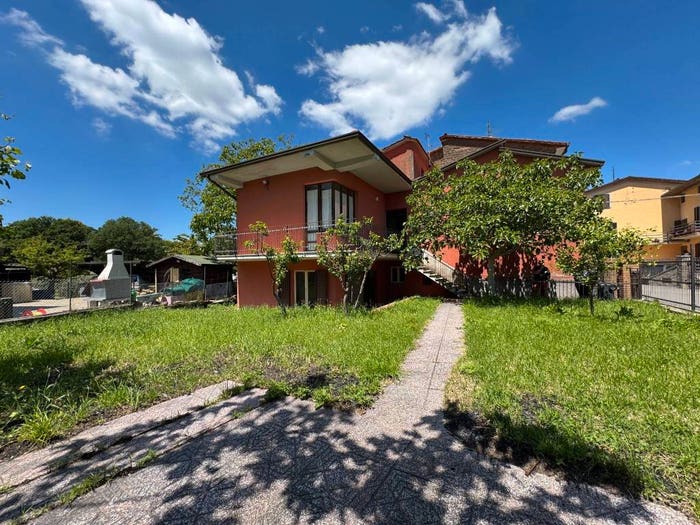 Casa quadrilocale in vendita in Vocabolo Ponibbiale, Ponibbiale, Piegaro