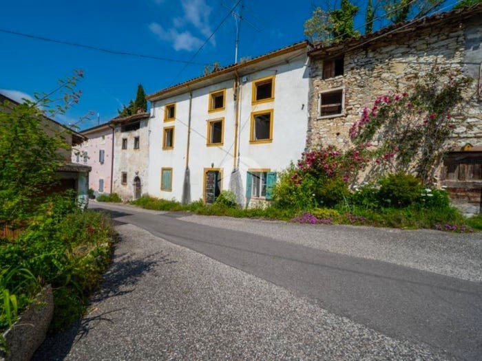 Casa monolocale in vendita in Via Carbonari, Tregnago