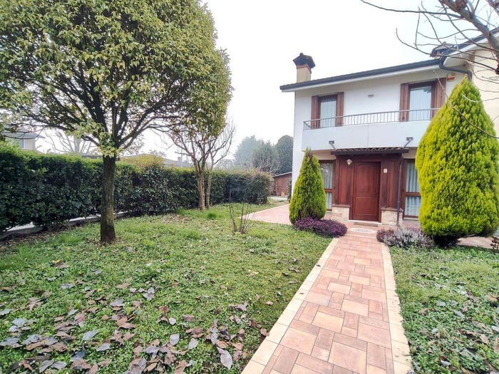 Casa quadrilocale in vendita in Via Fornaci Vecchie, Villaverla