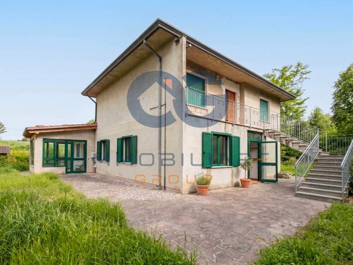 Casa con 6 locali in vendita in Borgo Carmine, Centro, Bondeno