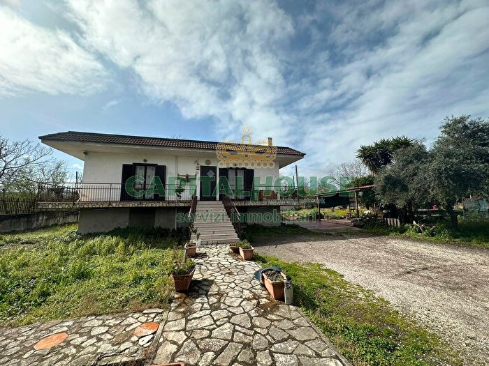 Casa con 5 locali in vendita in Via Masseria Santa Teresa, Ottaviano