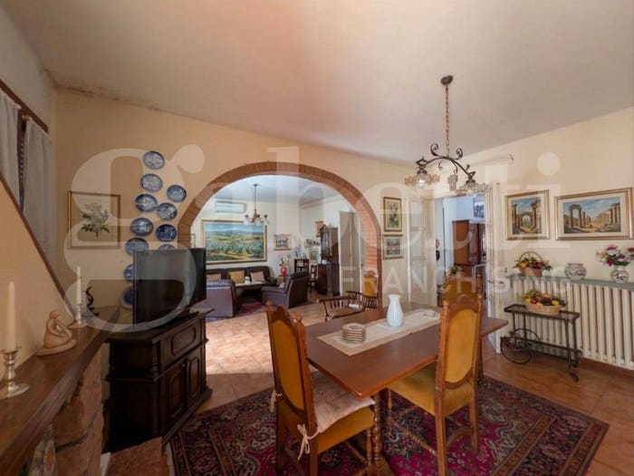 Appartamento con 6 locali in vendita in CAVARZERE Via dei martiri, Centro, Cavarzere