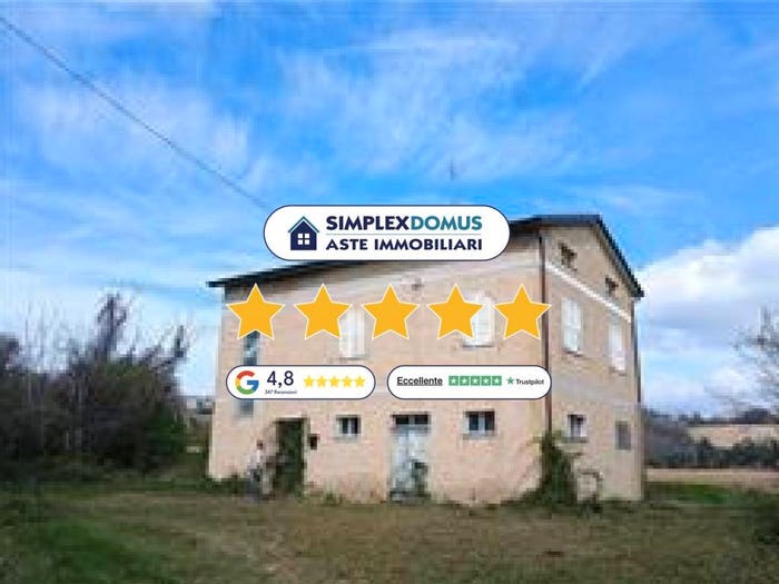 Appartamento con 6 locali in vendita in Via Vezzelli, Centro, Montegiorgio