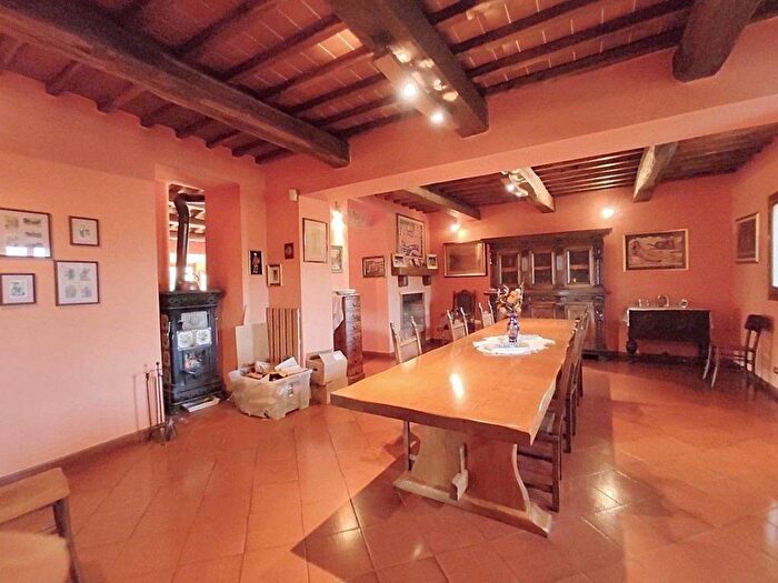 Casa con 6 locali in vendita in Via Marlianese, Serravalle Pistoiese