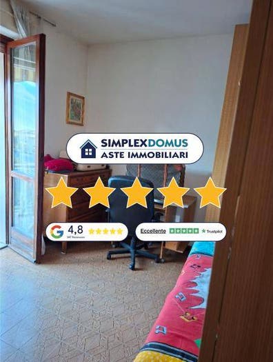 Appartamento quadrilocale in vendita in Via A Volta, Centro, Chiavenna