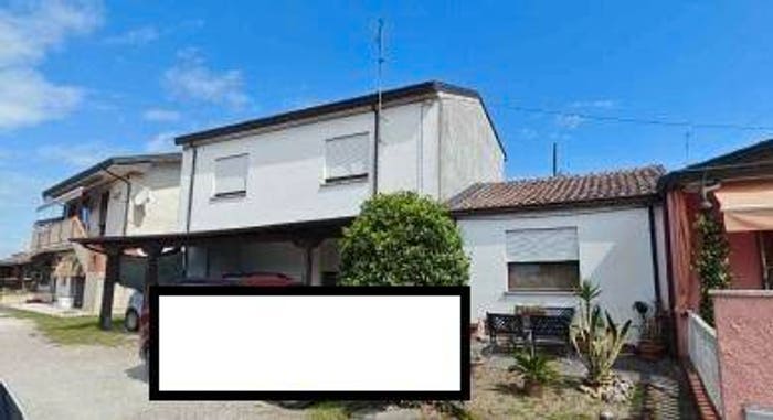Casa trilocale in vendita in Via I Maggio, Centro, Porto Viro