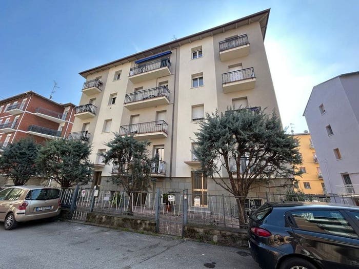 Appartamento trilocale in vendita in Via Giovanni Verga, Colombarina, Imola