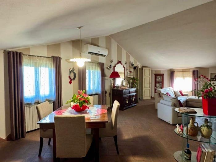 Casa con 6 locali in vendita in Massa Macinaia San Leonardo, Capannori