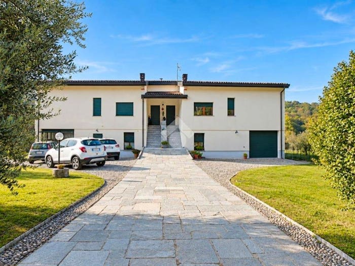 Appartamento quadrilocale in affitto in VIA LUIGI BORGOMAINERIO, Camnago Volta, Como
