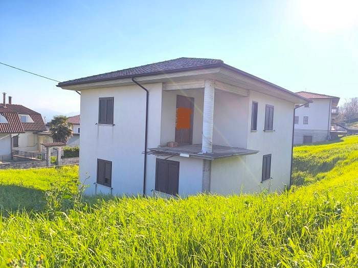 Casa in vendita in Via Pagliara, Frigento