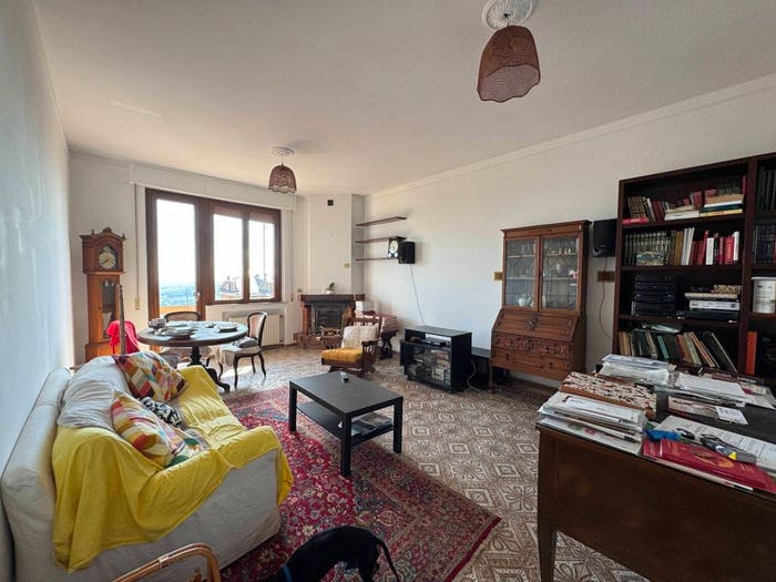 Casa con 6 locali in vendita in Centro, Chianciano Terme