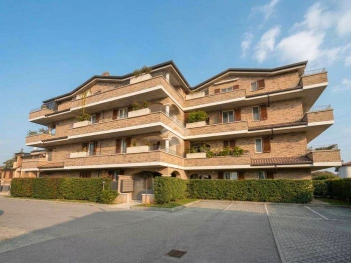 Appartamento trilocale in vendita in Via cristoforo colombo, Altopiano Baruccana, Seveso