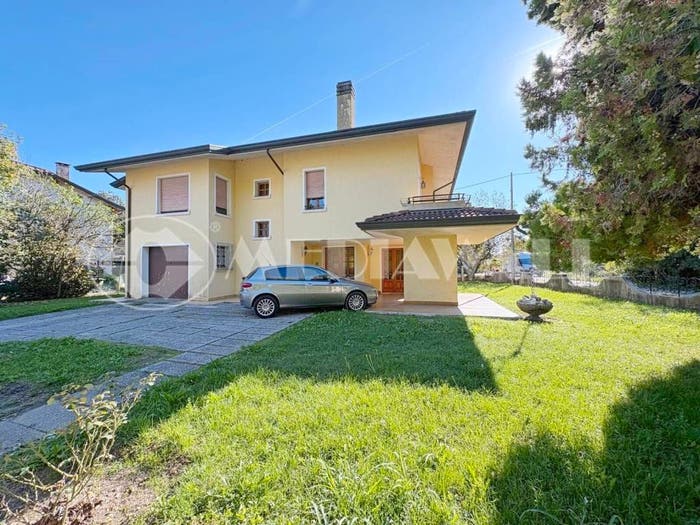 Casa con 6 locali in vendita in Via Conciliazione, San Filippo Cesarolo, San Michele al Tagliamento