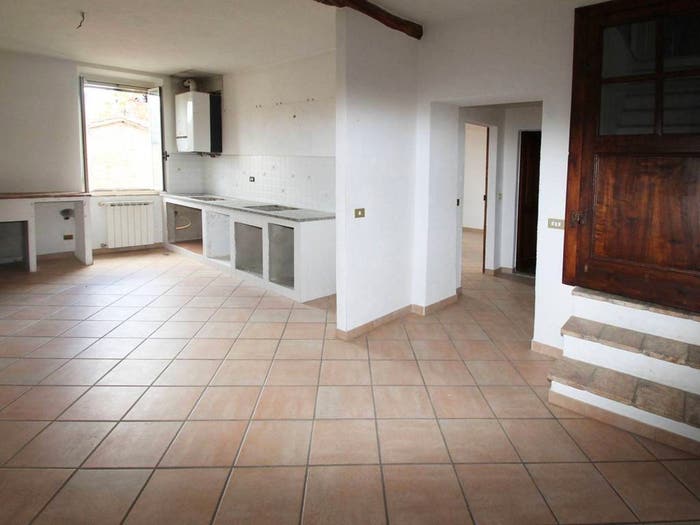 Appartamento con 5 locali in vendita in Centro, Asciano