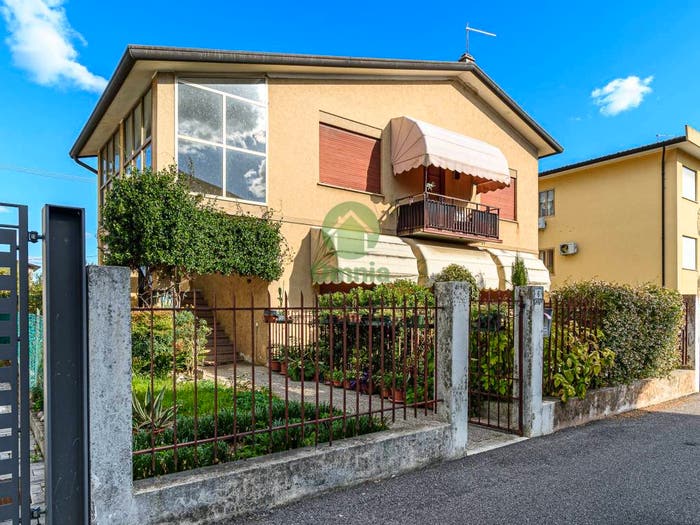 Appartamento trilocale in vendita in Via Antonio Fogazzaro, San Zeno San Giuseppe, Cassola