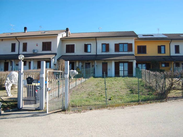 Casa quadrilocale in vendita in Centro, Quattordio