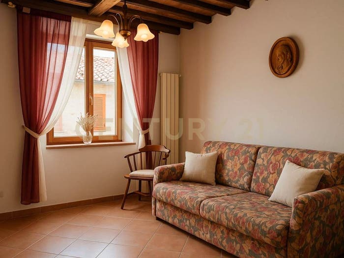 Appartamento con 5 locali in vendita in via mazzini, Abbadia San Salvatore