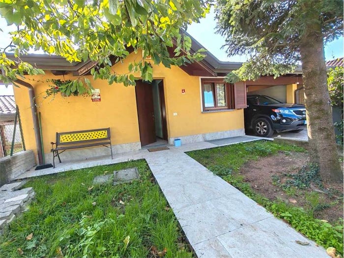 Casa quadrilocale in vendita in Rodero