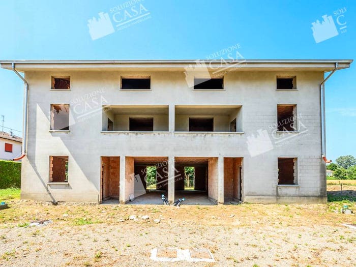 Casa con 6 locali in vendita in Via Cremona, Pieve di Cento