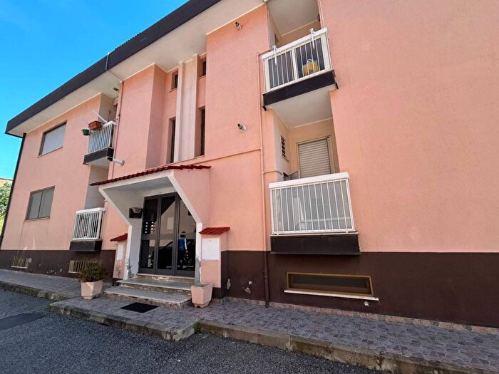 Casa bilocale in vendita in Via Giuseppe Rito, Sala, Catanzaro