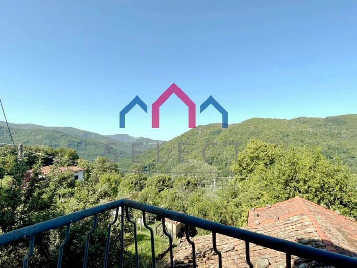 Casa con 5 locali in vendita in San Gemignano, Bagni di Lucca