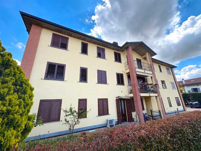 Casa trilocale in vendita in Via Gioacchino Rossini, Centro, Gropello Cairoli