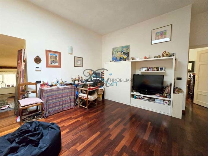 Appartamento con 6 locali in vendita in piazza bernardini, Piazza Anfiteatro Torre Guinigi, Lucca