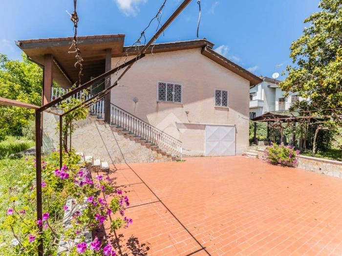 Casa quadrilocale in vendita in Via Alessandro Scarlatti, Zona Valcanneto Ceri Borgo San Martino, Cerveteri