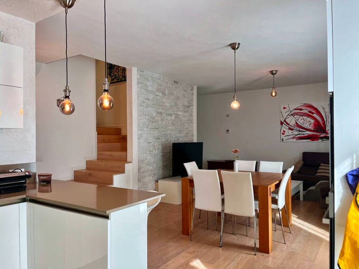 Casa quadrilocale in vendita in Via Col Moschin, Centro, Rosà
