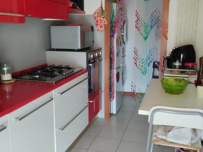 Appartamento con 5 locali in vendita in Palombare, Ancona