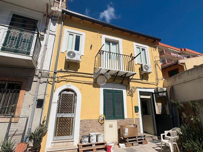 Casa bilocale in vendita in Via pietro castelli, Gravitelli, Messina