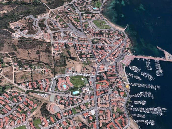 Appartamento con 6 locali in vendita in Cannigione, Arzachena