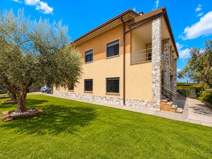 Appartamento trilocale in vendita in Via Camillo Benso di Cavour, Centro, Castiglione delle Stiviere