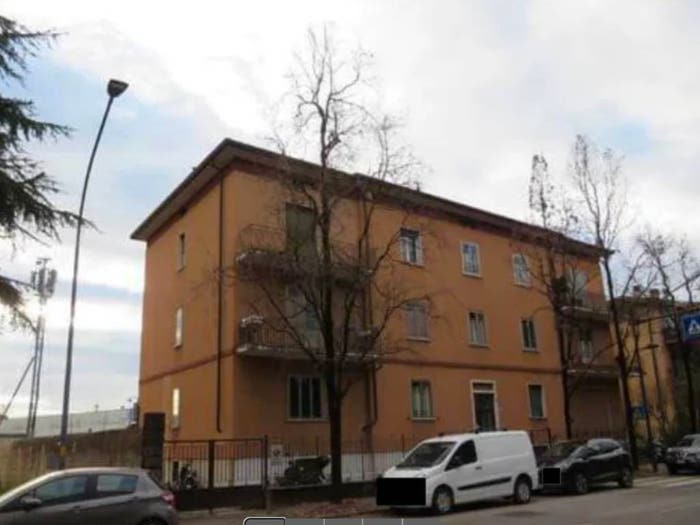 Appartamento quadrilocale in vendita in Via Roveggia, Zona Fiera, Verona