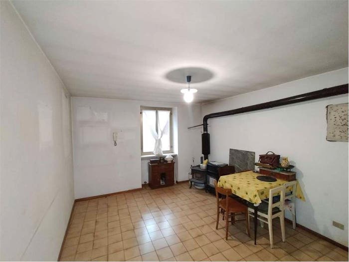 Casa con 6 locali in vendita in Via Vittorio Emanuele, Centro, Garessio