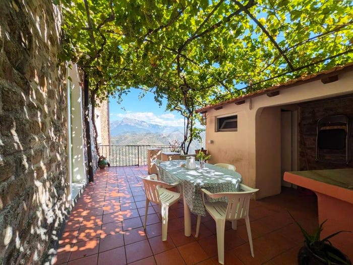 Casa con 5 locali in vendita in Via allavena, Perinaldo