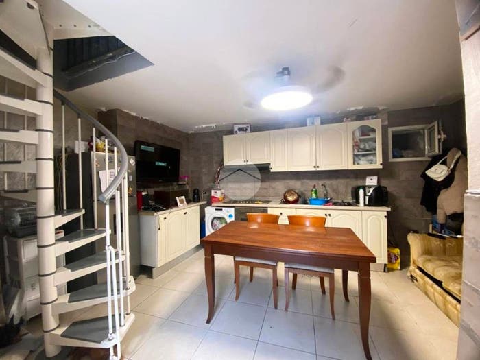 Appartamento bilocale in vendita in Via Duca degli Abruzzi, Secondigliano, Napoli