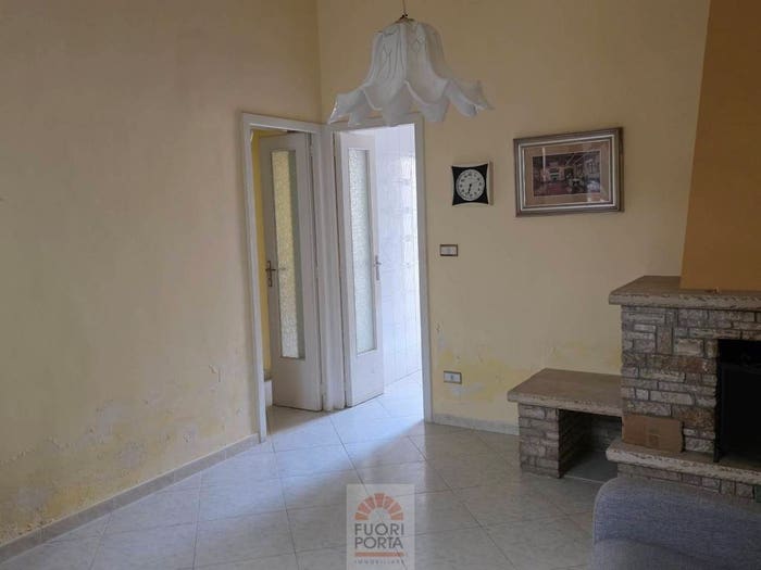 Casa con 5 locali in vendita in Via Padre Diego, Lequile