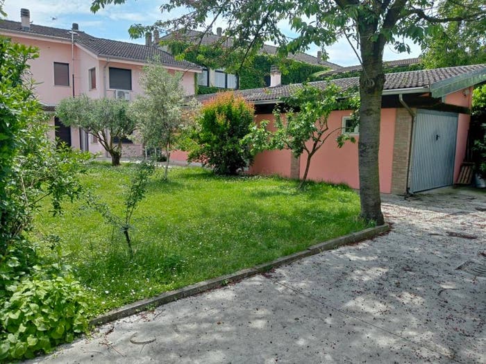 Casa con 6 locali in vendita in Cascinagrossa, Alessandria