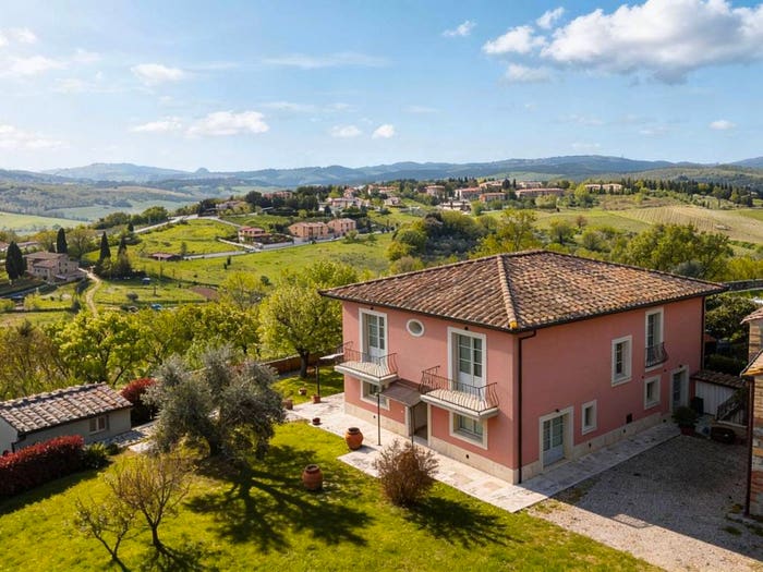 Casa con 6 locali in vendita in Via Roma, Centro, Casole d'Elsa
