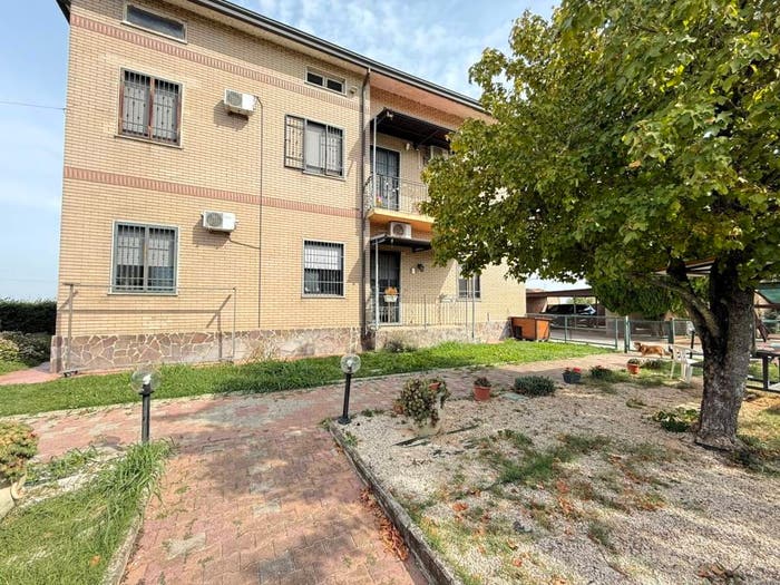 Appartamento trilocale in vendita in Strada Vecchia di Bellena, Bellena, Fontevivo